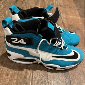 Ken Griffey jr Nike size 13